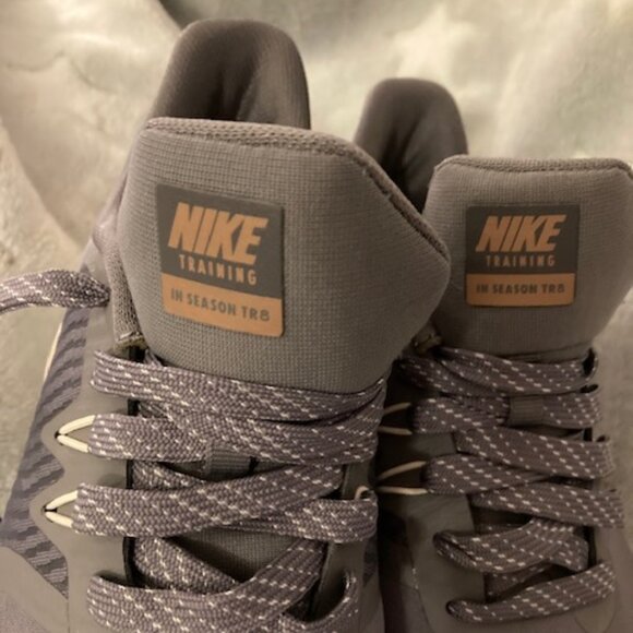 Nike sport shoes size 8 - Picture 6 of 7